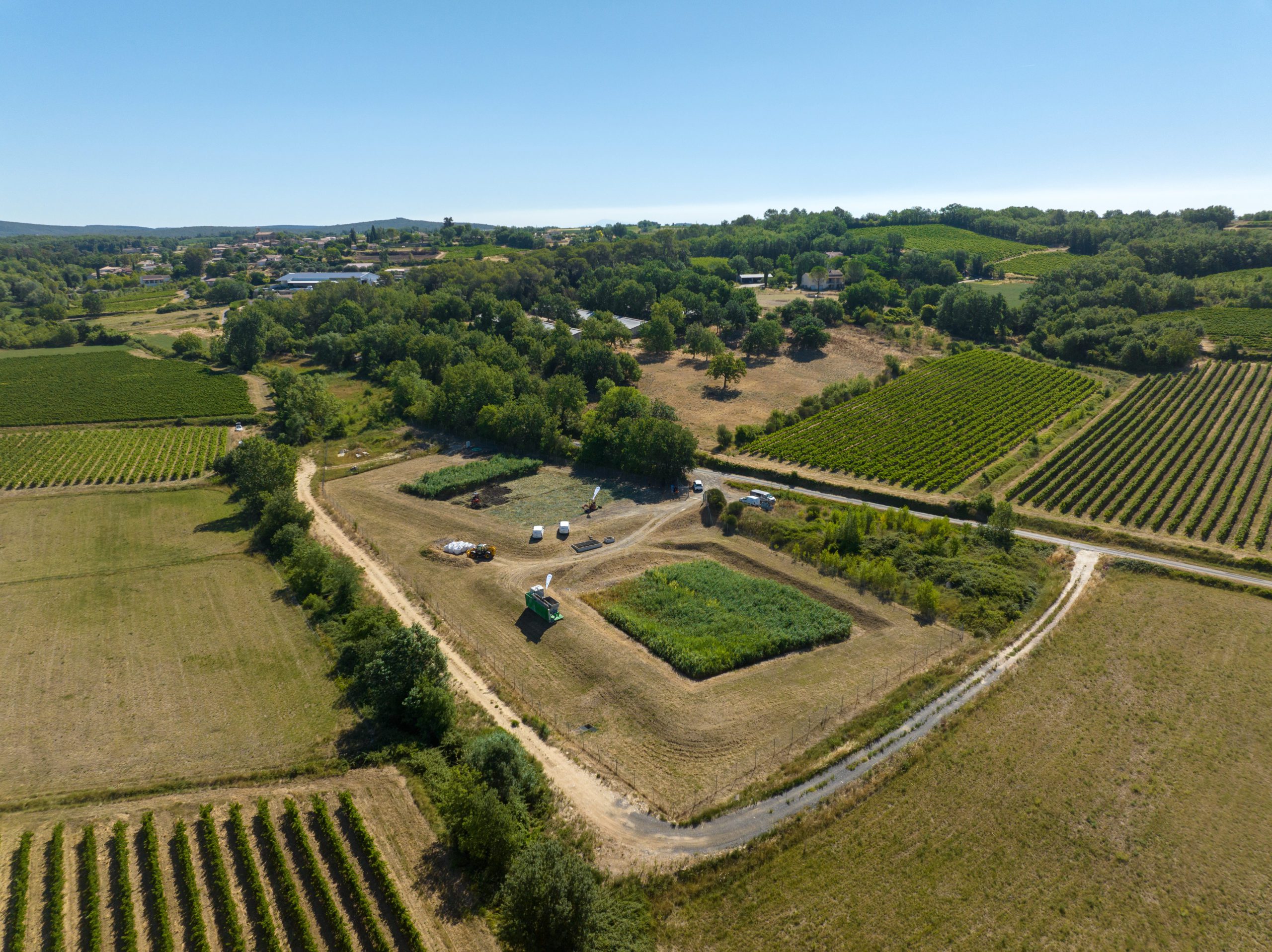 Chantier de curage de filtres plantés de roseaux