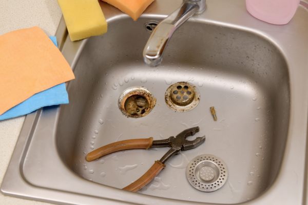 Evier bouché Canalisation bouchée